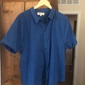 Women’s denim button front short sleeve top